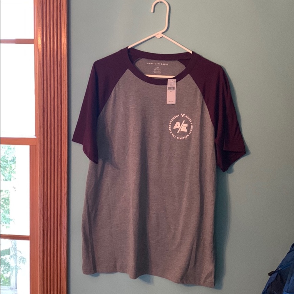 Men’s American Eagle T-shirt Standard fit tee